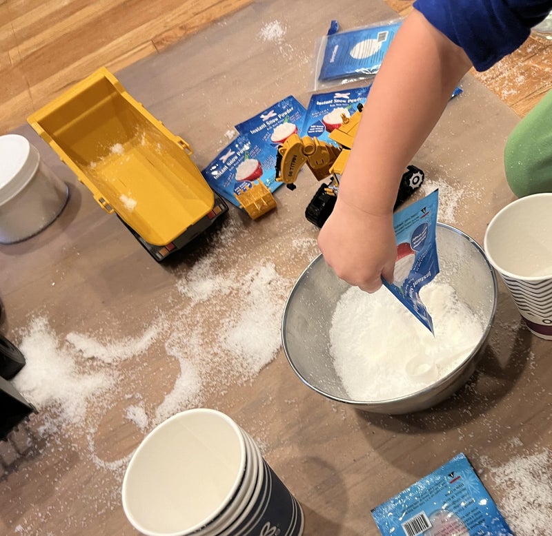 Science Gone Fun 20 Packs - Instant Snow Powder - Science Gone Fun (Tm), Will Make About 80 Cups of Fluffy Instantly Snow. - Image 3
